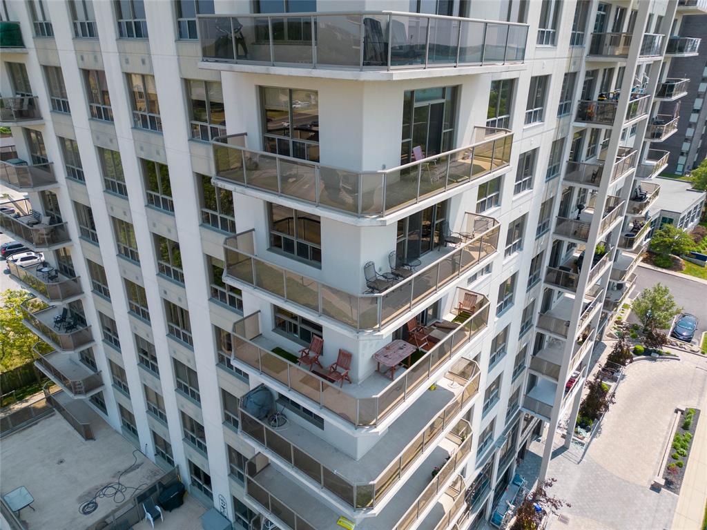 350 FRONT Street North Unit# 804, Sarnia, Ontario, Canada