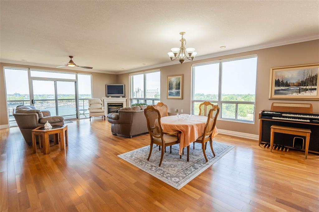 350 FRONT Street North Unit# 804, Sarnia, Ontario, Canada