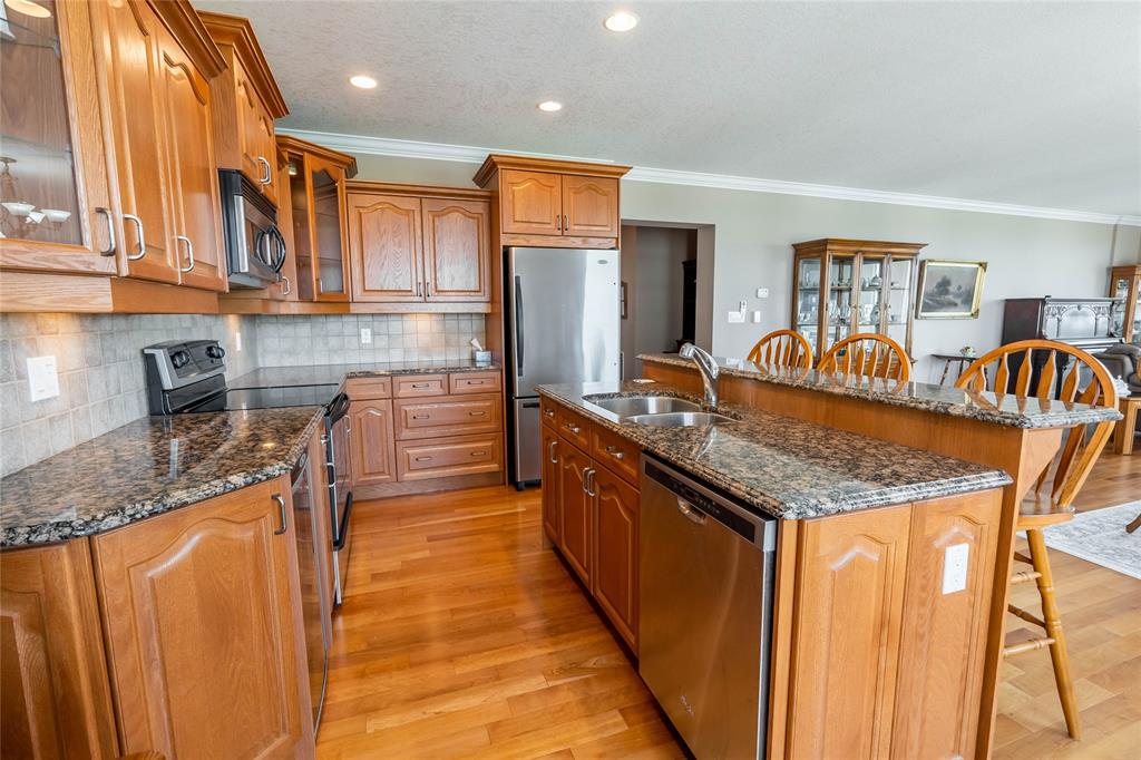 350 FRONT Street North Unit# 804, Sarnia, Ontario, Canada