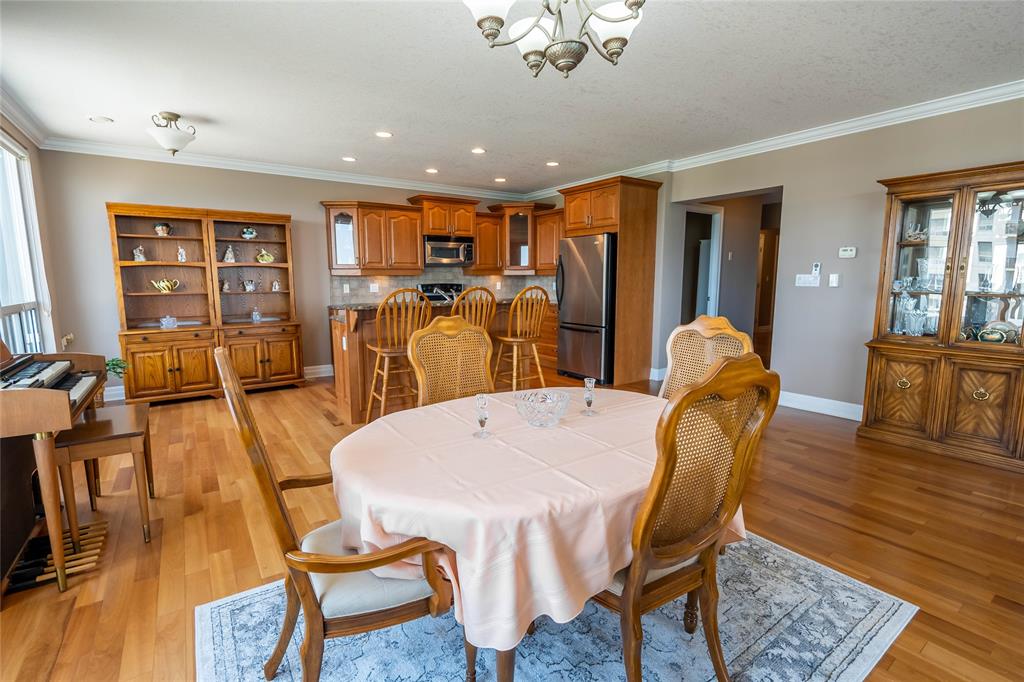 350 FRONT Street North Unit# 804, Sarnia, Ontario, Canada