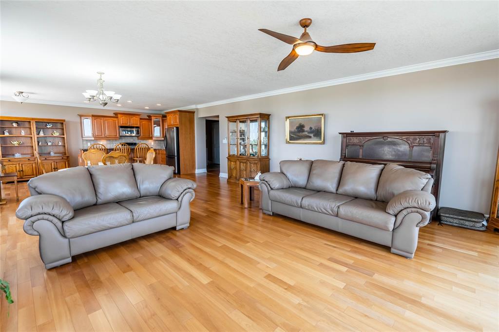 350 FRONT Street North Unit# 804, Sarnia, Ontario, Canada