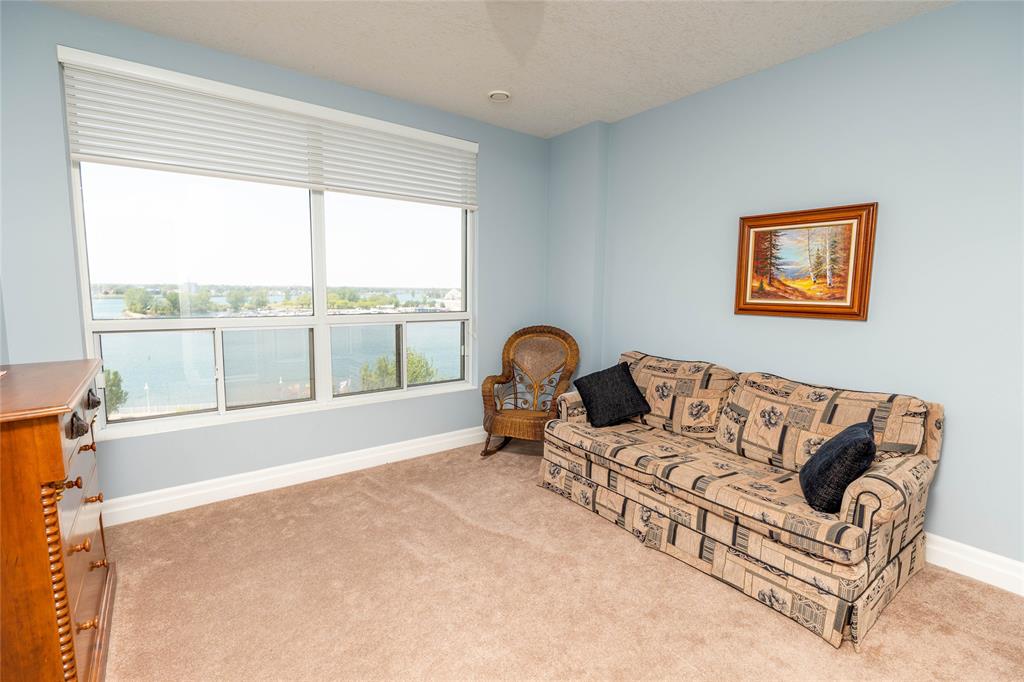 350 FRONT Street North Unit# 804, Sarnia, Ontario, Canada