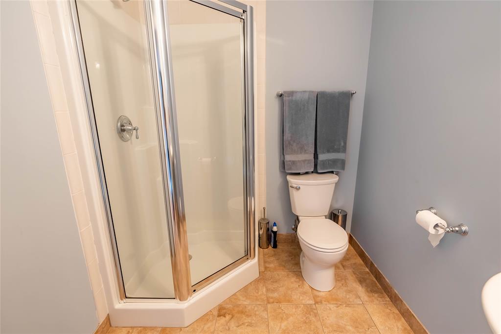 350 FRONT Street North Unit# 804, Sarnia, Ontario, Canada