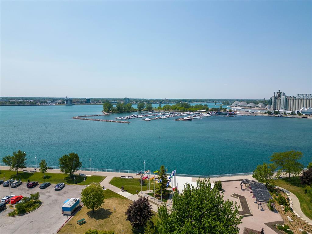 350 FRONT Street North Unit# 804, Sarnia, Ontario, Canada
