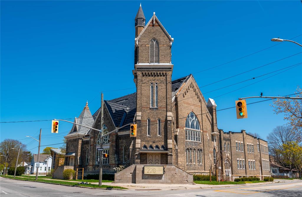 220 GEORGE Street, Sarnia, Ontario, Canada photo 1
