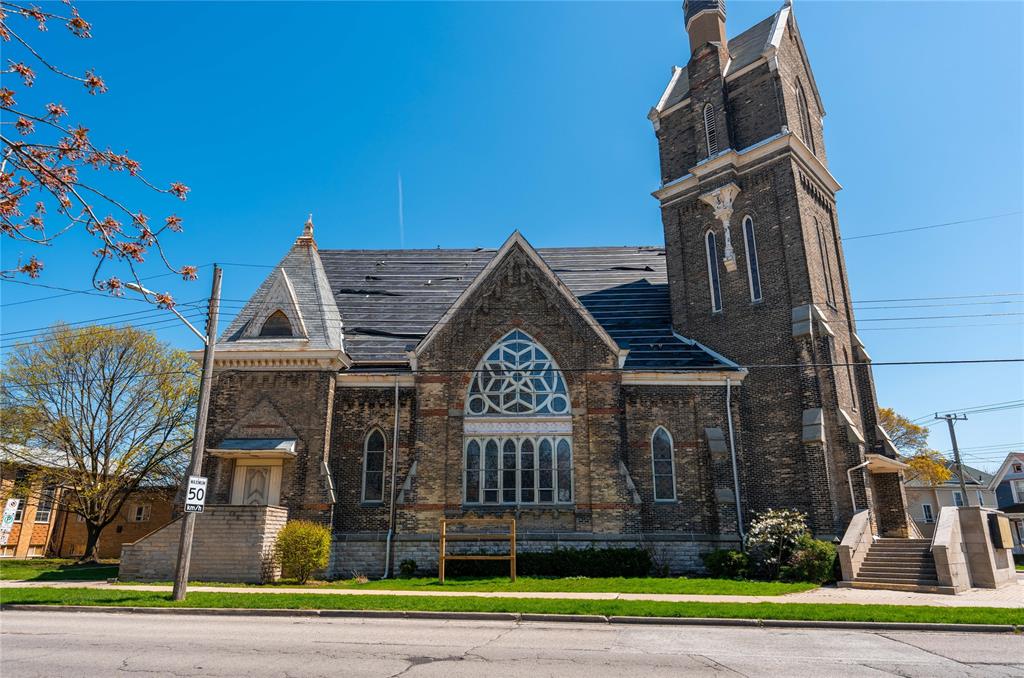220 GEORGE Street, Sarnia, Ontario, Canada photo 5