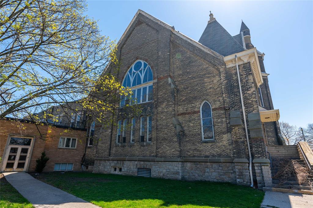 220 GEORGE Street, Sarnia, Ontario, Canada photo 7