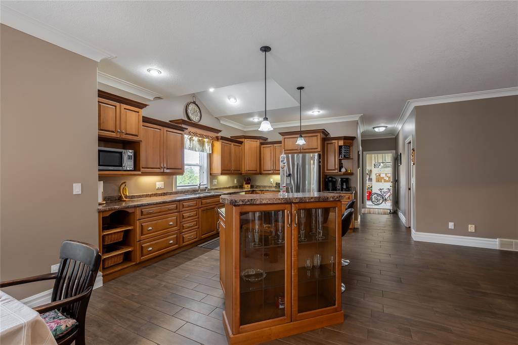 4703 INDIAN Road, Port Lambton, Ontario, Canada photo 13