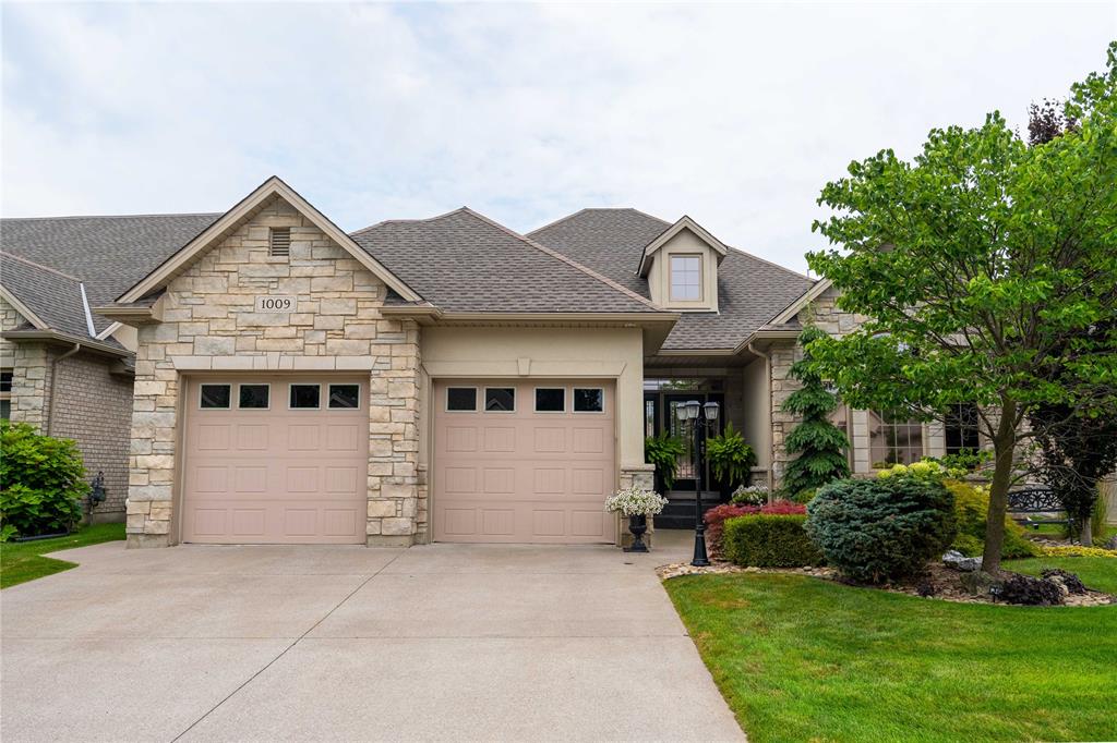 1009 MIKE WEIR Drive, Sarnia, Ontario, Canada