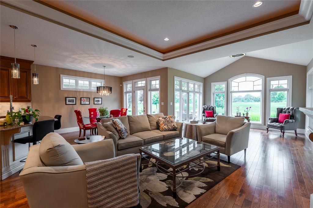 1009 MIKE WEIR Drive, Sarnia, Ontario, Canada