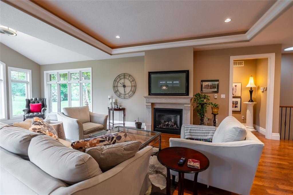 1009 MIKE WEIR Drive, Sarnia, Ontario, Canada