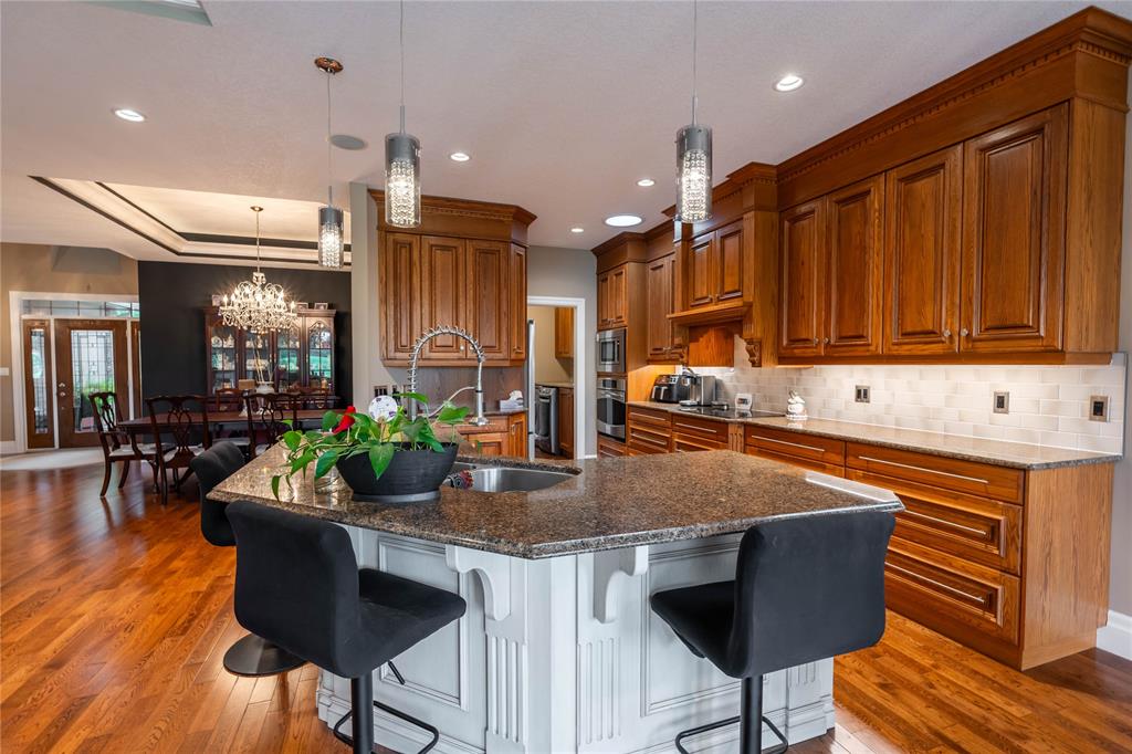 1009 MIKE WEIR Drive, Sarnia, Ontario, Canada