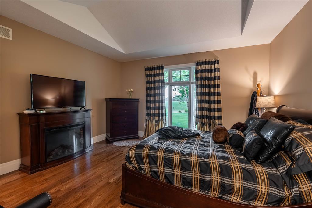 1009 MIKE WEIR Drive, Sarnia, Ontario, Canada