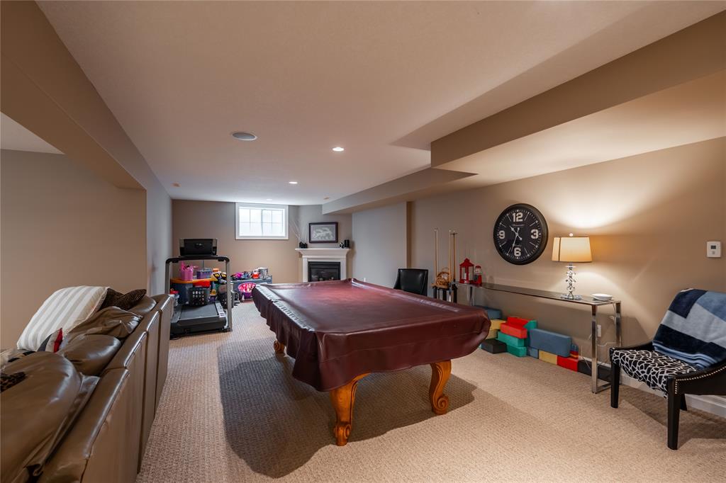 1009 MIKE WEIR Drive, Sarnia, Ontario, Canada