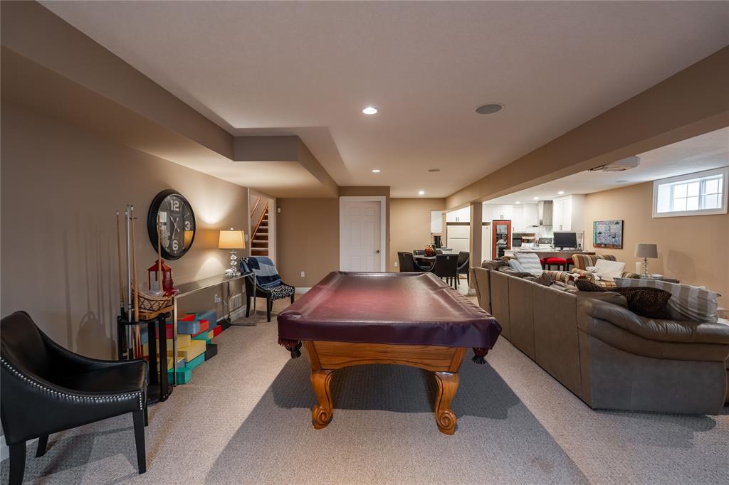 1009 MIKE WEIR Drive, Sarnia, Ontario, Canada