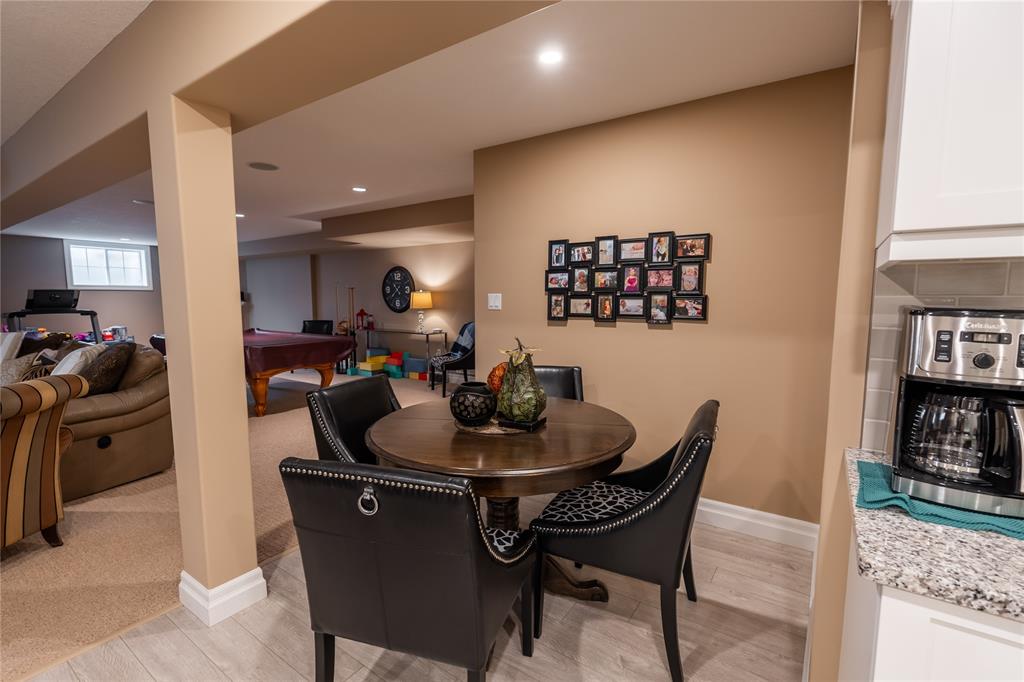1009 MIKE WEIR Drive, Sarnia, Ontario, Canada