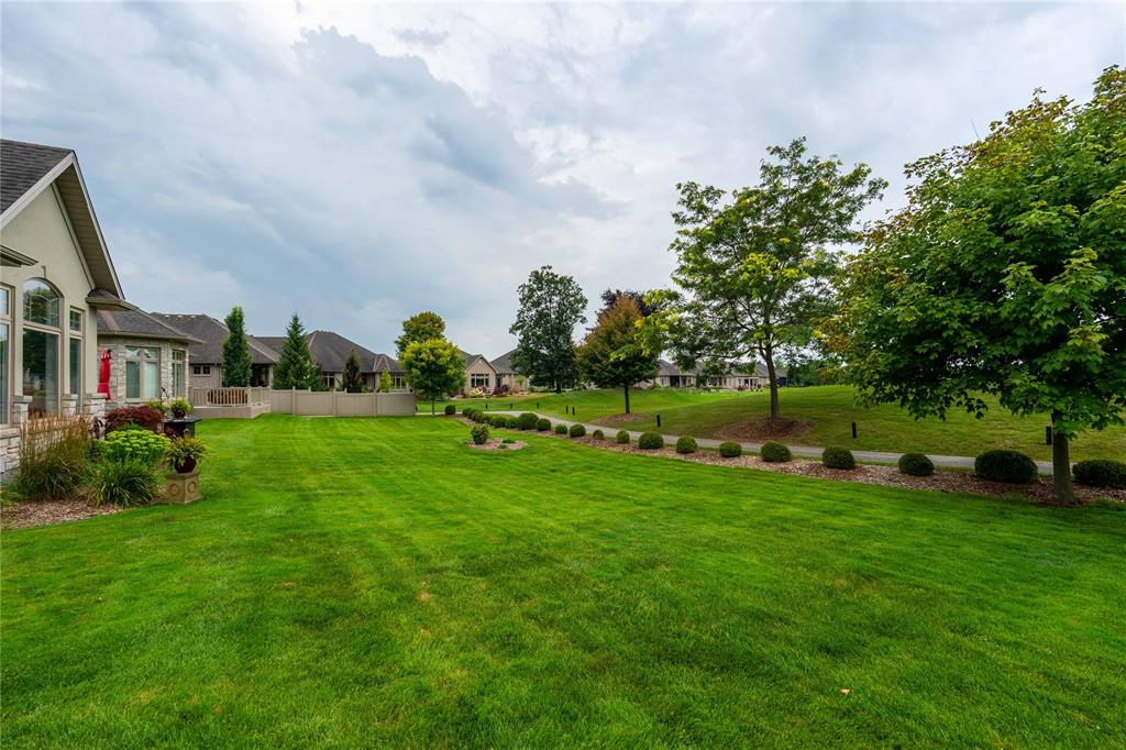 1009 MIKE WEIR Drive, Sarnia, Ontario, Canada