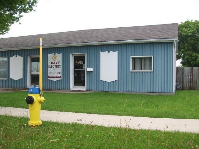 111 CAMPBELL Street, Sarnia, Ontario, Canada photo 2