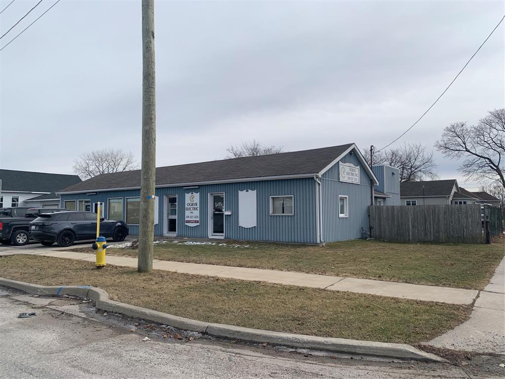 111 CAMPBELL Street, Sarnia, Ontario, Canada photo 4