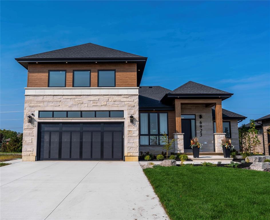 6923 SHORESIDE Drive, Plympton-Wyoming, Ontario, Canada photo 1