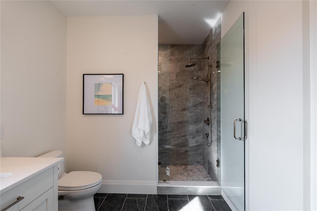 6923 SHORESIDE Drive, Plympton-Wyoming, Ontario, Canada