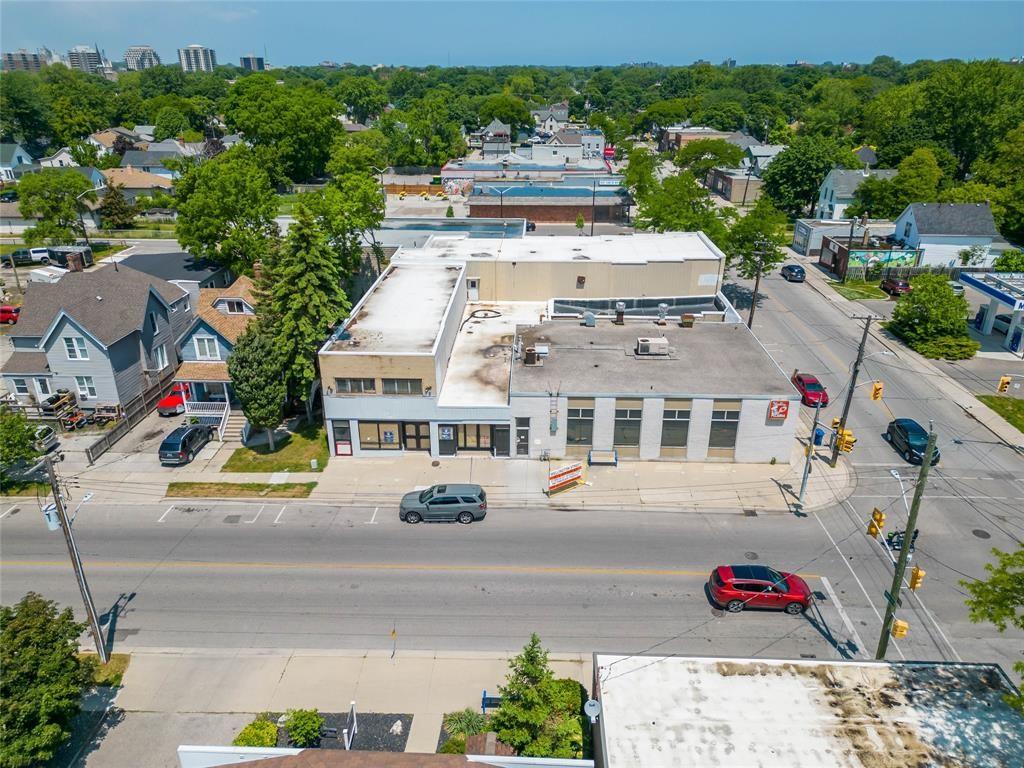 330 WELLINGTON Street, Sarnia, Ontario, Canada photo 4