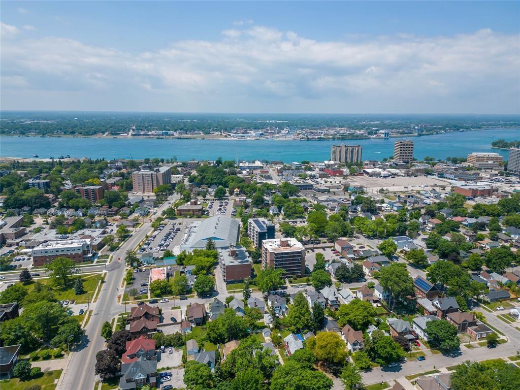330 WELLINGTON Street, Sarnia, Ontario, Canada photo 13