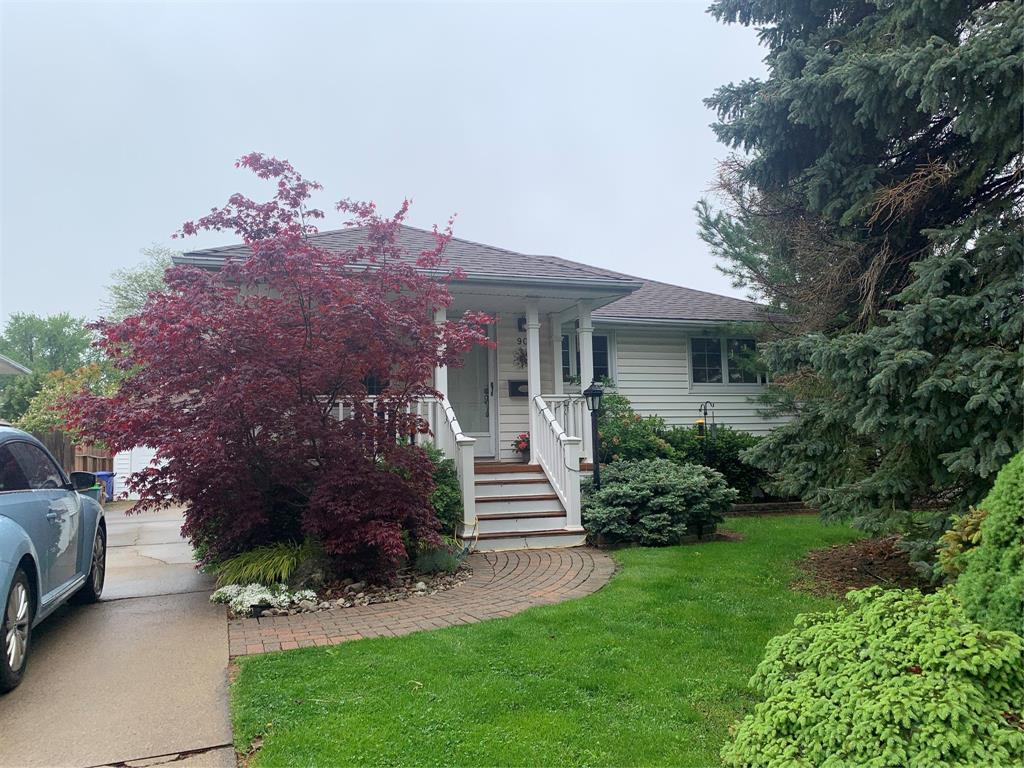 90 MAYFAIR Drive, Sarnia, Ontario, Canada photo 1
