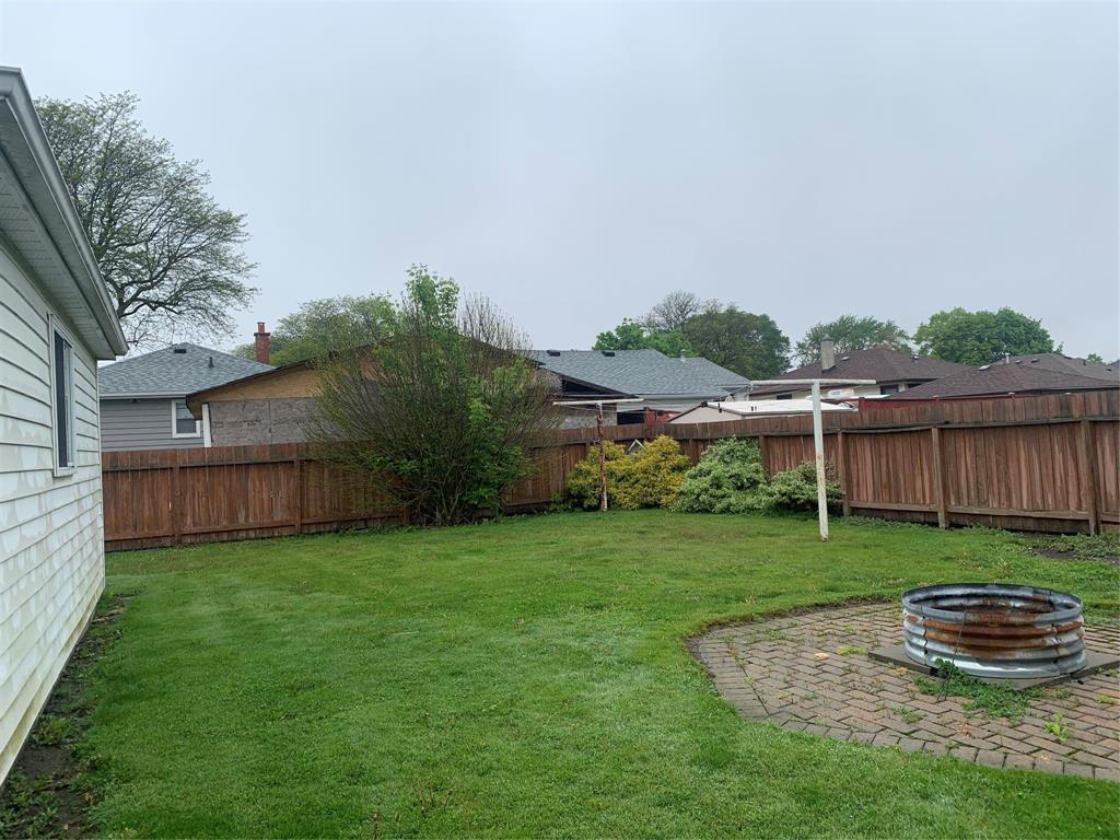 90 MAYFAIR Drive, Sarnia, Ontario, Canada photo 6