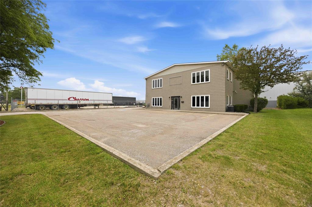 775 ROPER Street, Sarnia, Ontario, Canada photo 4