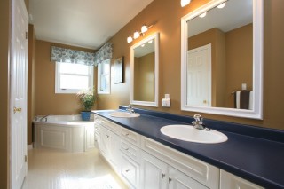 6839 KELLY ST, Warwick, Ontario, Canada