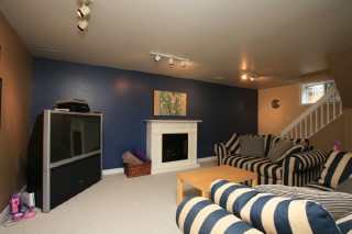 6839 KELLY ST, Warwick, Ontario, Canada