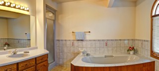 1411 ERROL RD East, Sarnia, Ontario, Canada