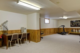 1411 ERROL RD East, Sarnia, Ontario, Canada