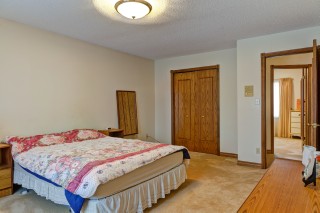 1411 ERROL RD East, Sarnia, Ontario, Canada