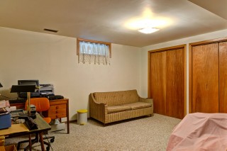 1411 ERROL RD East, Sarnia, Ontario, Canada
