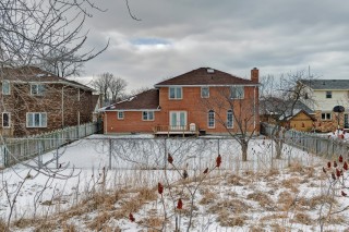 1411 ERROL RD East, Sarnia, Ontario, Canada