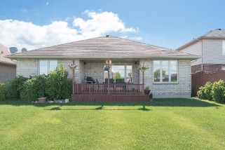 615 GRAYCLIFF DR, Sarnia, Ontario, Canada