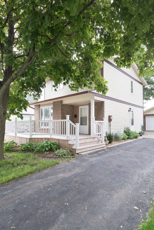 110 MAPLESTONE AVE, Sarnia, Ontario, Canada