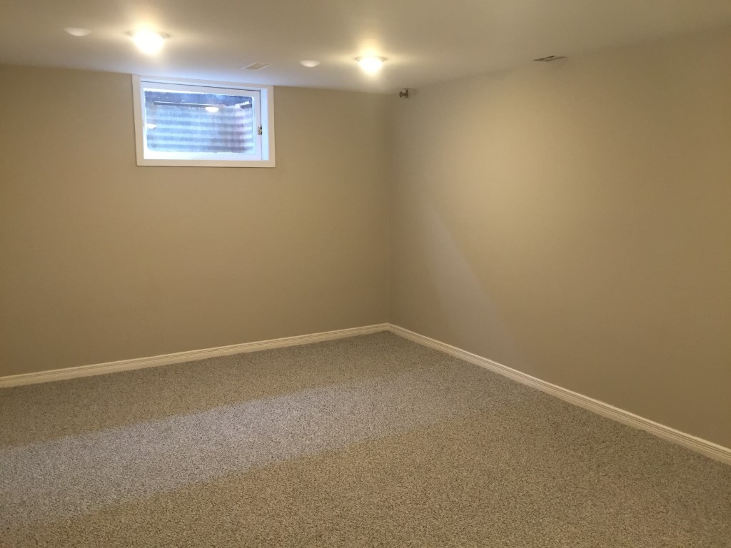 156 HANNA CRES, Sarnia, Ontario, Canada