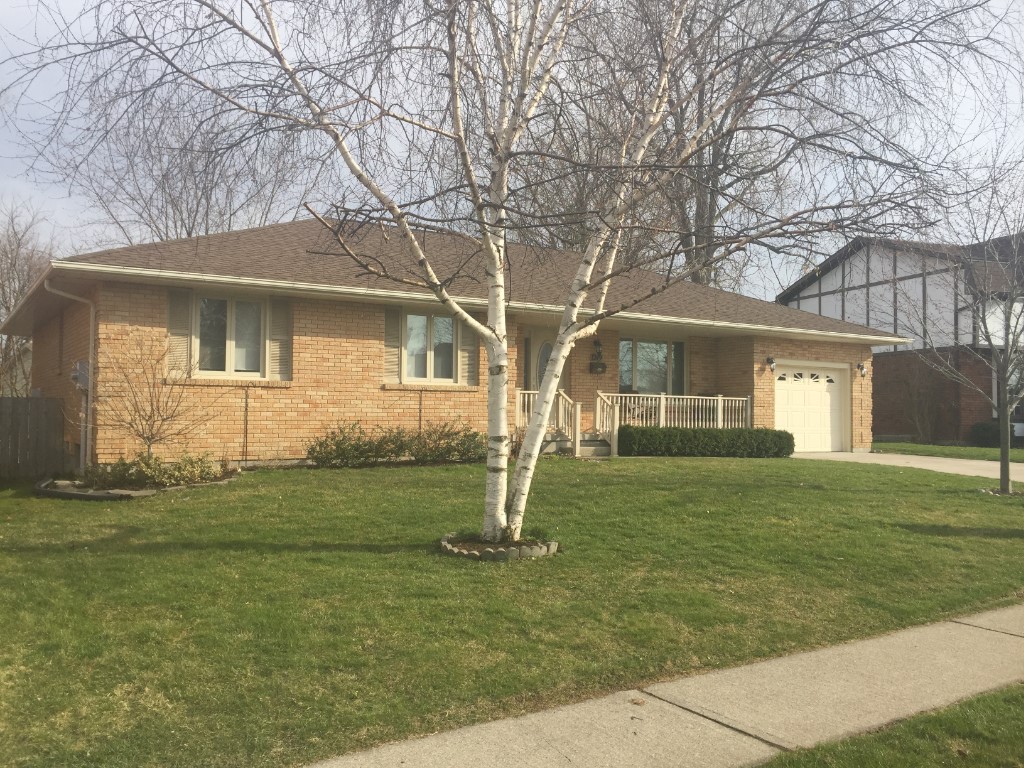 1249 ERROL RD East, Sarnia, Ontario, Canada
