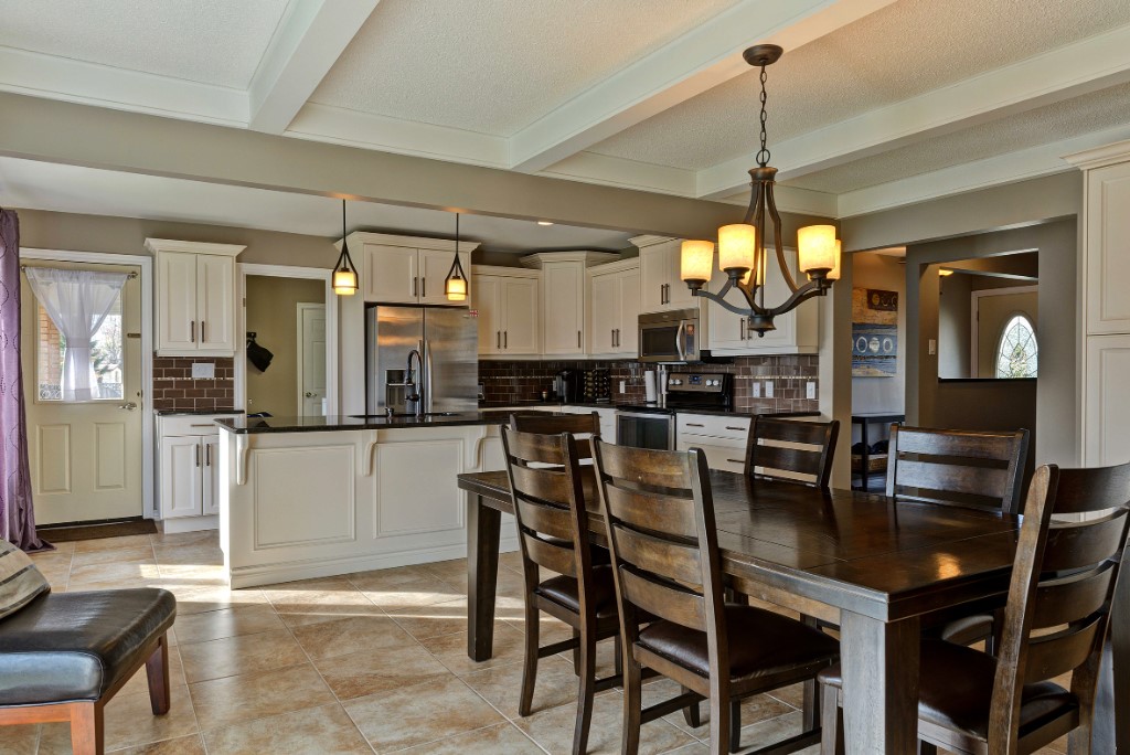 1249 ERROL RD East, Sarnia, Ontario, Canada