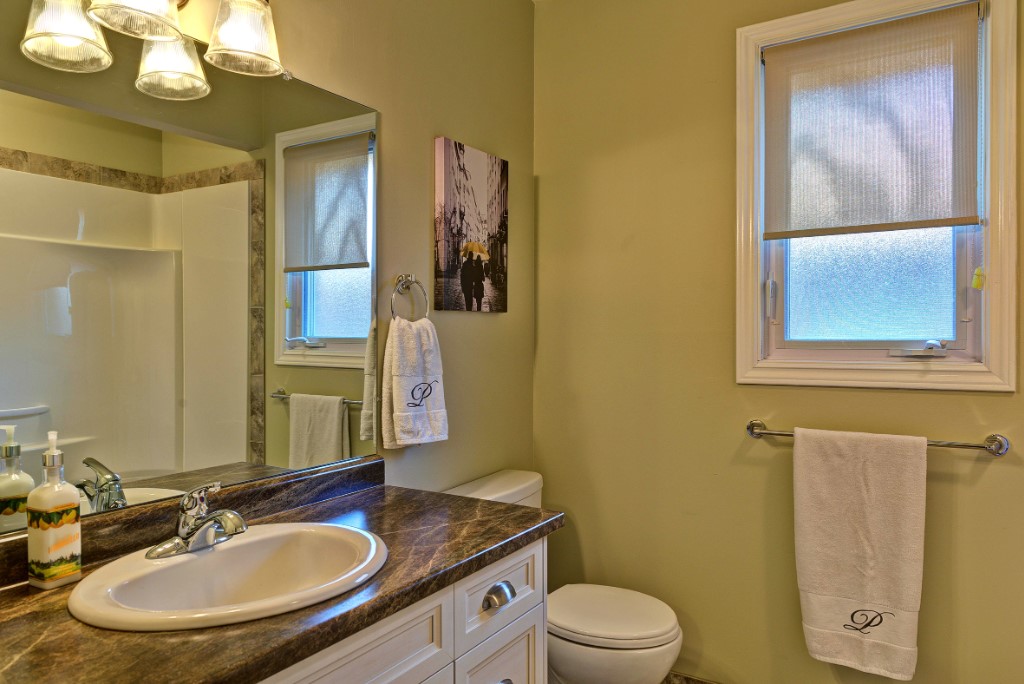 1249 ERROL RD East, Sarnia, Ontario, Canada