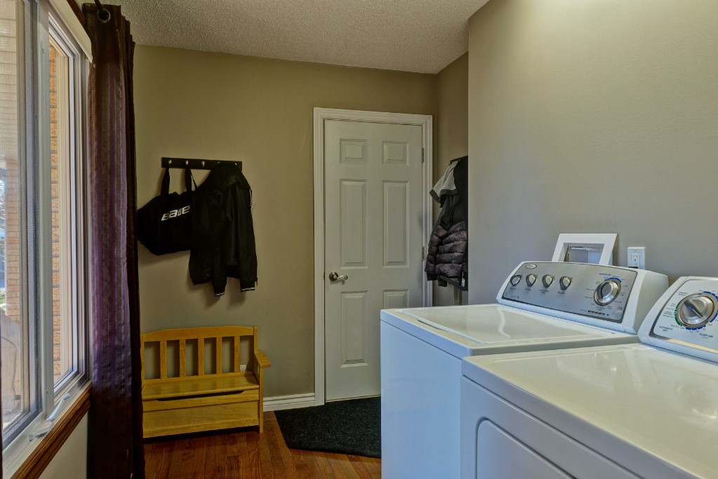 1249 ERROL RD East, Sarnia, Ontario, Canada