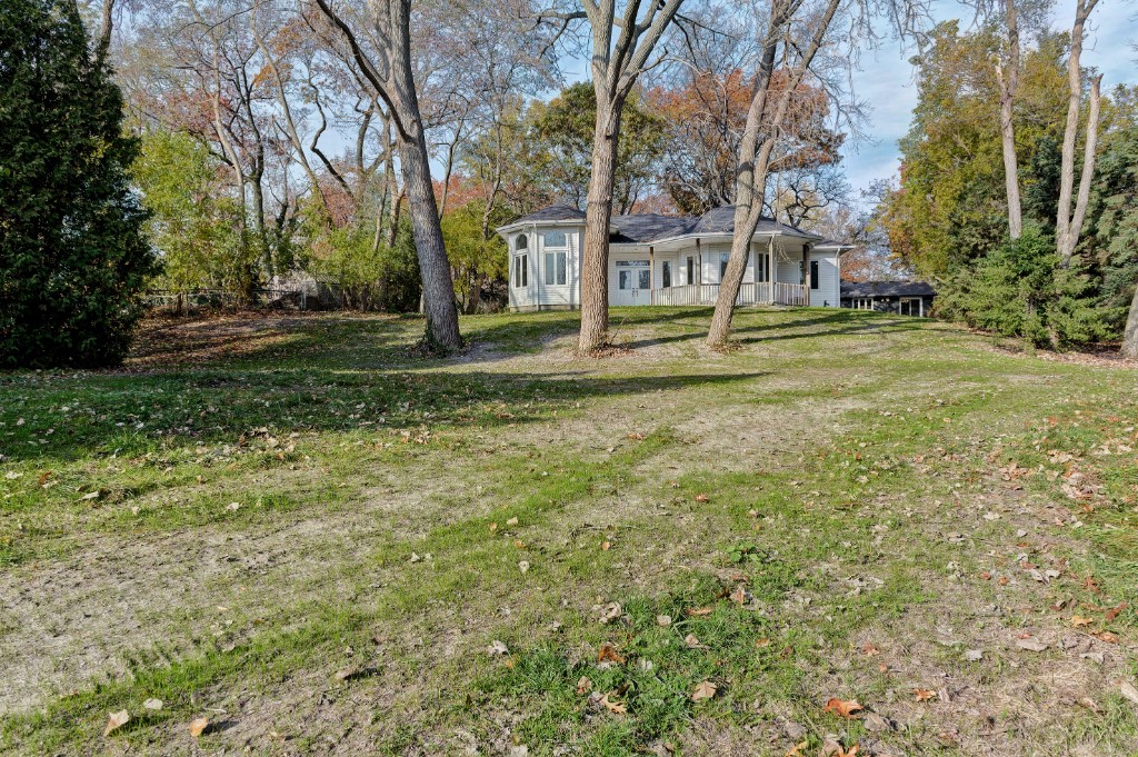 1519 LAKESHORE RD, Sarnia, Ontario, Canada
