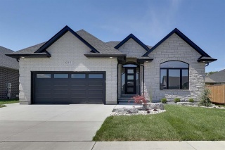 645 GIANLUCA Avenue, Sarnia Ontario, Canada