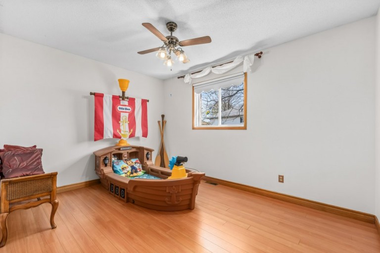 71 Pinnacle Street, Brighton, Canada