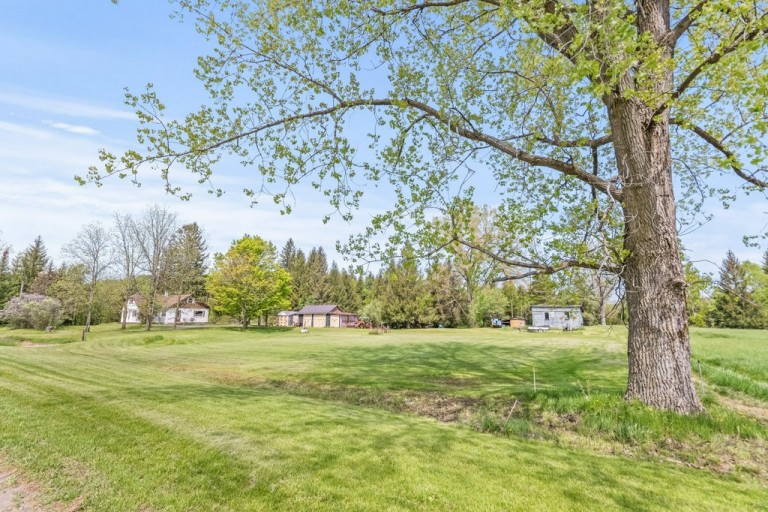 348 County Road 41, Brighton, Canada photo 13