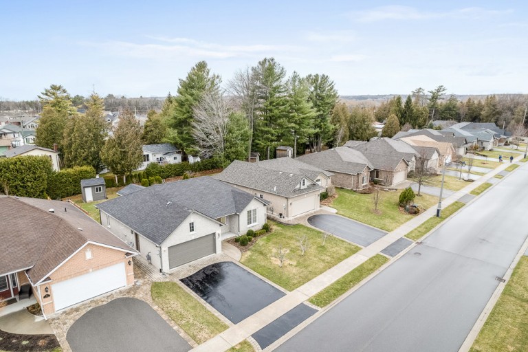 29 Forest Drive, Brighton, Brighton, Canada