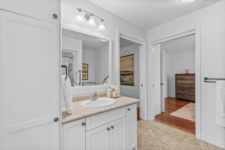 29 Forest Drive, Brighton, Brighton, Canada